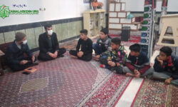 دیدار فرمانده و معاون فرهنگی قرارگاه فرهنگی جهادی امام زین العابدین(ع) با نوجوانان مسجد صاحب الزمان(عج) روستای چم قرق خرم آباد